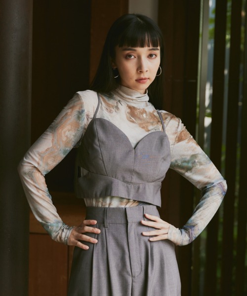 Happy John(ハッピージョン)の「slit design bustier/スリットデザインビスチェ(ベスト・レディース・ブラウン/ベージュ/ブラック/グレー・FREE)」の17枚目の写真