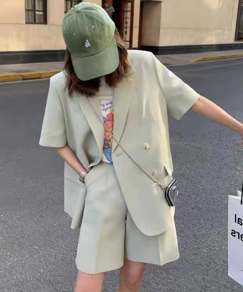 Sibra(シブラ)の「2点セット ツイルジャケット+ショート丈パンツ(セットアップ・レディース・ブラック/ミント/アイボリー/ブルー・M)」の13枚目の写真
