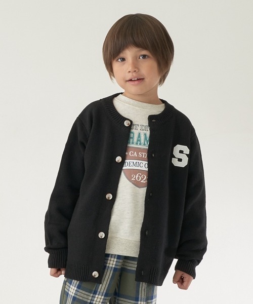 b・ROOM(ビールーム)の「【マシーンウォッシャブル対応】アップリケニットカーディガン(カーディガン/ボレロ・キッズ・トップグレー/ベージュ/ブルー/ブラック/カーキ・LARGE/MEDIUM)」の2枚目の写真