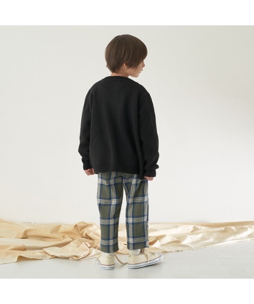 b・ROOM(ビールーム)の「【マシーンウォッシャブル対応】アップリケニットカーディガン(カーディガン/ボレロ・キッズ・トップグレー/ベージュ/ブルー/ブラック/カーキ・LARGE/MEDIUM)」の22枚目の写真