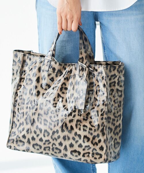 le.coeur blanc（ルクールブラン）の「エナメル風トートバッグ（トートバッグ・レディース・ベージュ/ベージュ系その他2・FREE）」の14枚目の写真