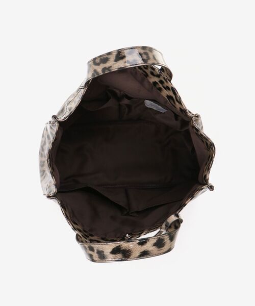 le.coeur blanc（ルクールブラン）の「エナメル風トートバッグ（トートバッグ・レディース・ベージュ/ベージュ系その他2・FREE）」の19枚目の写真