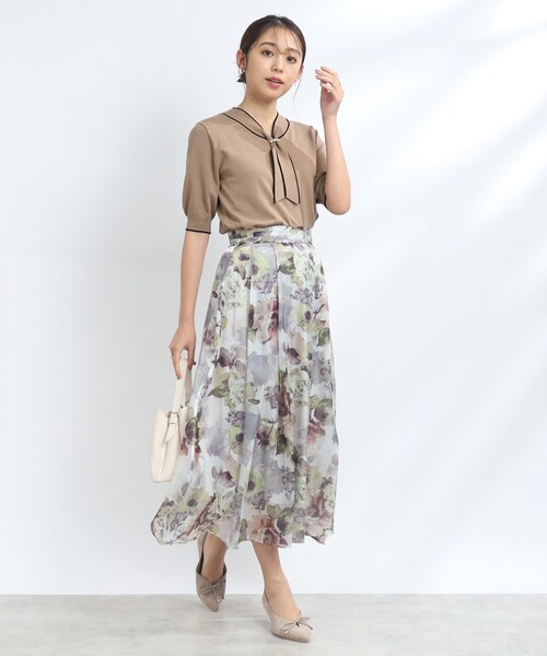 couture brooch（クチュールブローチ）の「◆【襟元デザイン2WAY】パール調バックル配色タイ5分袖ニット（ニット/セーター・レディース・ライトベージュ/ブラック/ブラウン系その他・42/38）」の22枚目の写真