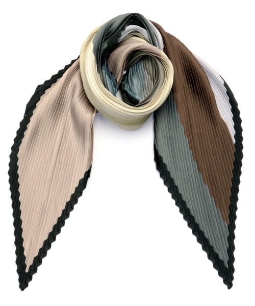 TOKYO SHIRTS（トウキョウシャツ）の「プリーツスカーフ（バンダナ/スカーフ・レディース・チャコールグレー/ライトブラウン・FREE）」の3枚目の写真