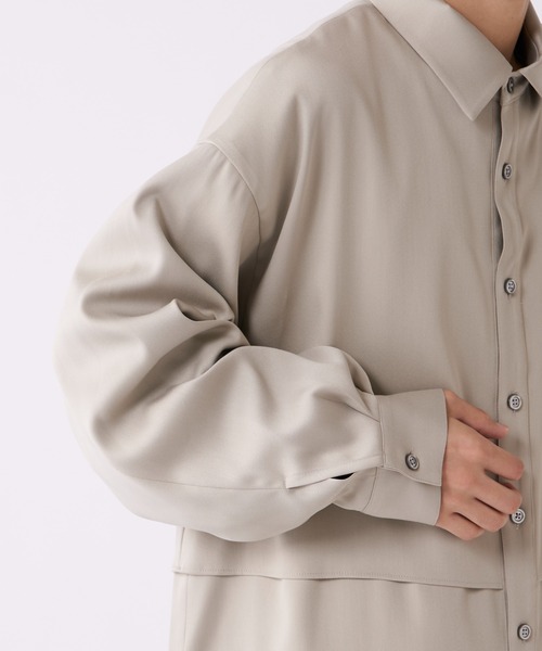 Lui's（ルイス）の「レイヤードサテンシャツブルゾン（シャツ/ブラウス