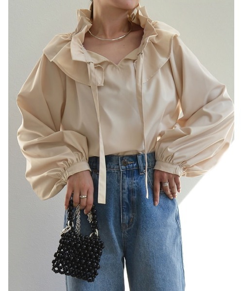 Re:EDIT(リエディ)の「ギャザーリボンフリルブラウス(シャツ/ブラウス・レディース・ホワイト/ブラック/ベージュ・MEDIUM/LARGE)」の1枚目の写真