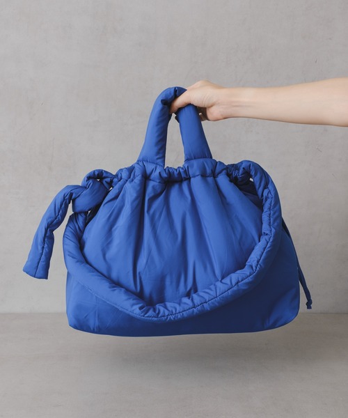 Actually（アクチュアリー）の「中綿2wayトート（ショルダーバッグ・レディース・ブルー/ブラック/グレイッシュベージュ・フリー）」の6枚目の写真