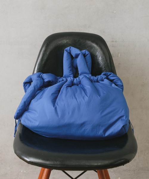 Actually（アクチュアリー）の「中綿2wayトート（ショルダーバッグ・レディース・ブルー/ブラック/グレイッシュベージュ・フリー）」の10枚目の写真