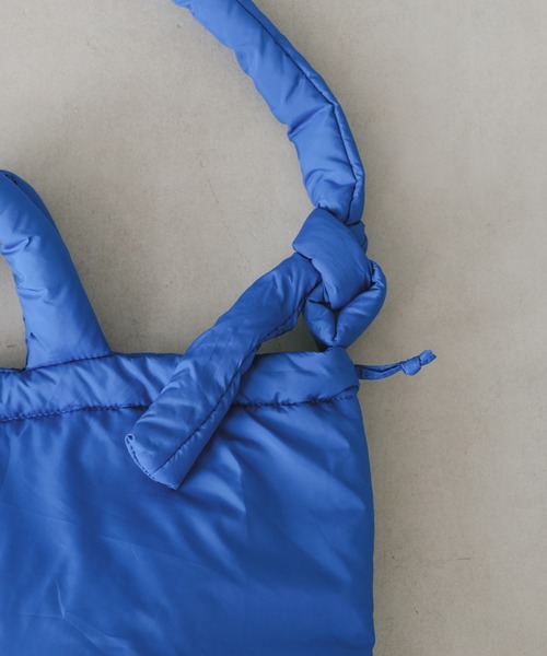 Actually（アクチュアリー）の「中綿2wayトート（ショルダーバッグ・レディース・ブルー/ブラック/グレイッシュベージュ・フリー）」の14枚目の写真