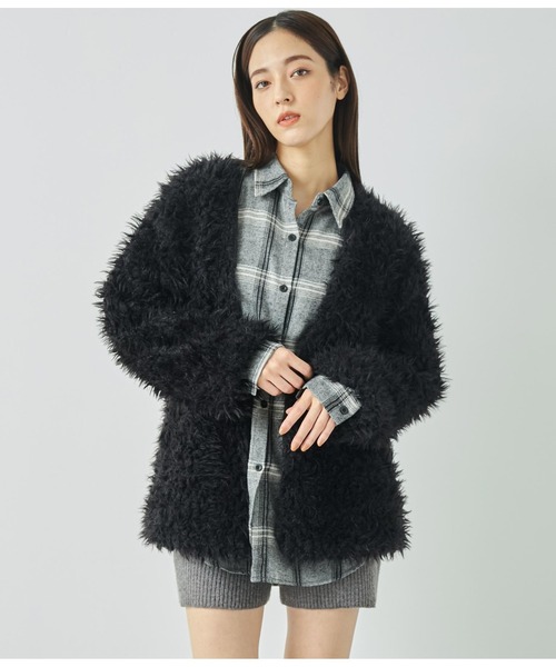 ANAP(アナップ)の「ボアノーカラージャケット(ノーカラージャケット・レディース・グレイッシュベージュ/アイボリー/ブラック・FREE)」の15枚目の写真