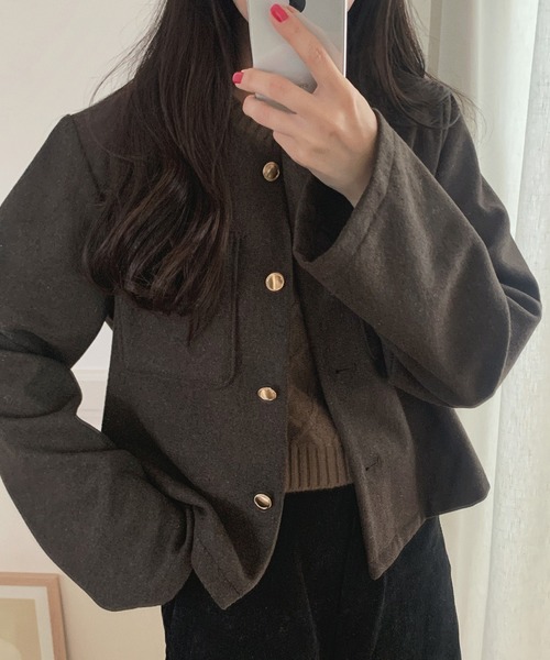 LAUIR（ラウアー）の「ノーカラーゴールド釦ジャケット（ノーカラージャケット・レディース・ダークグレー/ダークブラウン/ブラック・MEDIUM/LARGE）」の19枚目の写真