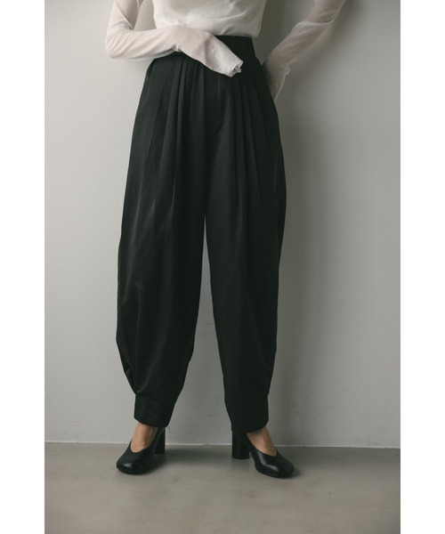 STYLEMIXER(スタイルミキサー)の「タックバルーンパンツ(その他パンツ・レディース・ブラック/カーキ・SMALL/MEDIUM)」の4枚目の写真