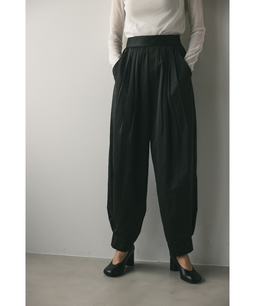STYLEMIXER(スタイルミキサー)の「タックバルーンパンツ(その他パンツ・レディース・ブラック/カーキ・SMALL/MEDIUM)」の5枚目の写真