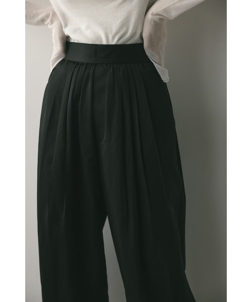 STYLEMIXER(スタイルミキサー)の「タックバルーンパンツ(その他パンツ・レディース・ブラック/カーキ・SMALL/MEDIUM)」の6枚目の写真