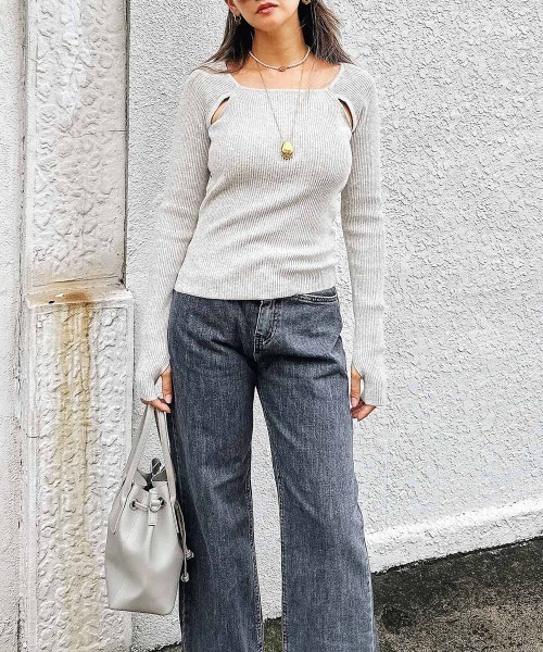 esutoreja(エストレジャ)の「カットデザインニット(ニット/セーター・レディース・チャコール/グレー系その他/グレー・FREE)」の4枚目の写真