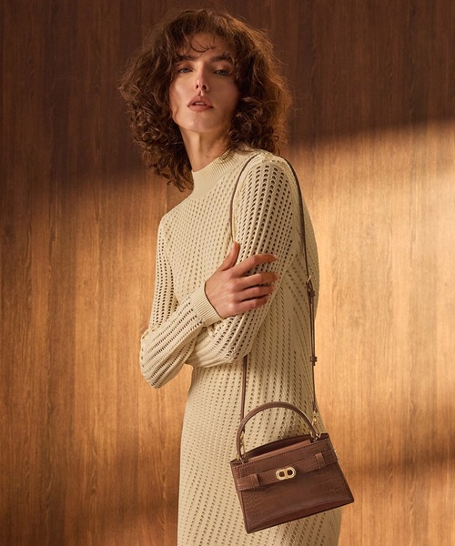 CHARLES & KEITH（チャールズ & キース）の「Aubrielle オブリエル クロックエフェクトトップハンドルバッグ（ハンドバッグ・レディース・ブラック/ホワイト系その他/ベビーピンク/ブルーグラス/アニマル/ミント・S）」の6枚目の写真