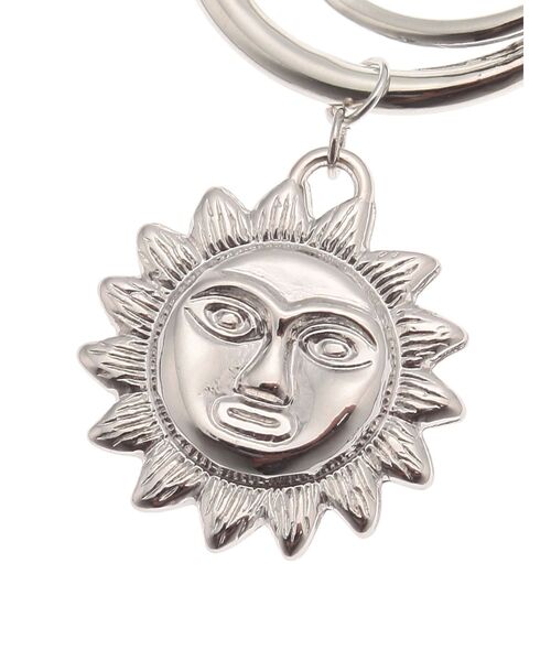 EVRIS（エヴリス）の「SUNNY MOTIF HOOPピアス（ピアス（両耳用）・レディース・シルバー/ゴールド・FREE）」の7枚目の写真