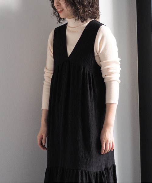 cepo(セポ)の「シワ加工バックリボンギャザーワンピース(ワンピース・レディース・ブラック/オフホワイト・M)」の3枚目の写真