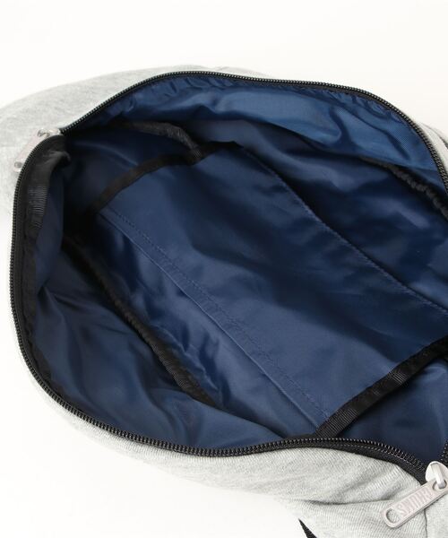 CHUMS（チャムス）の「【CHUMS/チャムス】 Fanny Pack Sweat（ボディバッグ/ウエストポーチ・レディース・ヘザーグレー/その他3/その他2/ブルー/ベージュ/その他1/ブラック/ネイビー/その他4・FREE）」の15枚目の写真