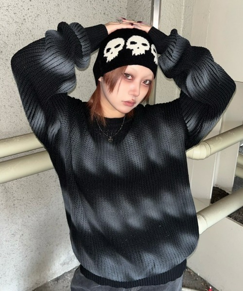 runningHIGH(ランニングハイ)の「【runningHIGH】SKULL LOGO JACQUARD BEANIE(ニットキャップ/ビーニー・レディース・ブラウン/ブラック/カーキ・ONE SIZE)」の5枚目の写真