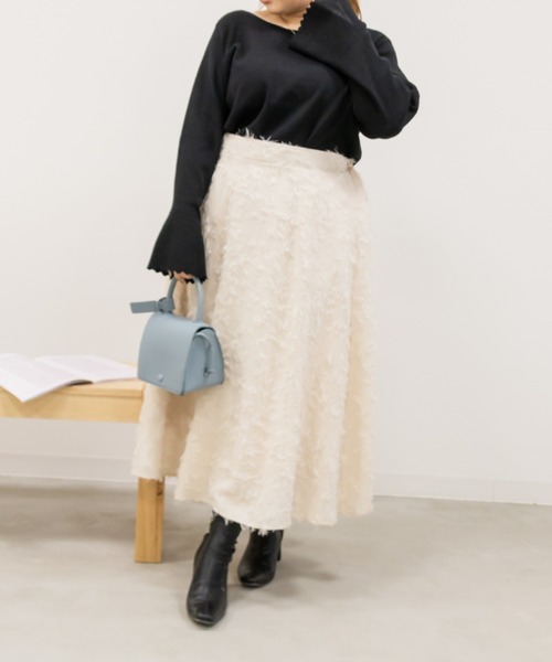 CLETTE(クレット)の「フリンジジャガードスカート(スカート・レディース・ピンクベージュ/アイボリー/ブラック・4L/3L/LL)」の4枚目の写真