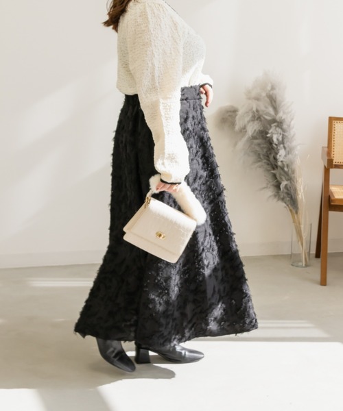 CLETTE(クレット)の「フリンジジャガードスカート(スカート・レディース・ピンクベージュ/アイボリー/ブラック・4L/3L/LL)」の12枚目の写真