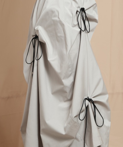 LEANN MOMENT（リーンモーメント）の「Eyelet draping skirt（スカート・レディース・ブラック/ライトグレー・SMALL/MEDIUM）」の8枚目の写真