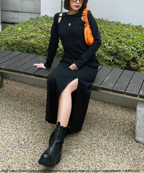 BACK TO THE FIELD（バック トゥー ザ フィールド）の「【MLB】アームカッティングスリットロングワンピース（ワンピース・レディース・ブラック/グレー/ブルー・FREE）」の12枚目の写真