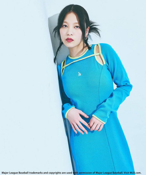 BACK TO THE FIELD（バック トゥー ザ フィールド）の「【MLB】アームカッティングスリットロングワンピース（ワンピース・レディース・ブラック/グレー/ブルー・FREE）」の5枚目の写真