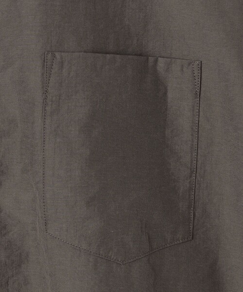 BEAUTY&YOUTH UNITED ARROWS（ビューティーアンドユースユナイテッドアローズ）の「コットンナイロン LWN バンドカラー スクエアフォルム シャツ（シャツ/ブラウス・メンズ・ブラック/ライトグレー/モカ・L/M/S/XL）」の17枚目の写真