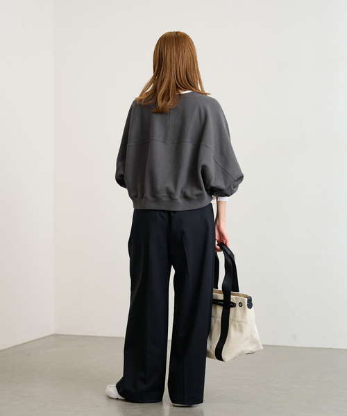 FRAMeWORK(フレームワーク)の「フォルムショートSWEATプルオーバー(スウェット・レディース・ホワイト/ライトグリーン/スミクロ・FREE)」の18枚目の写真