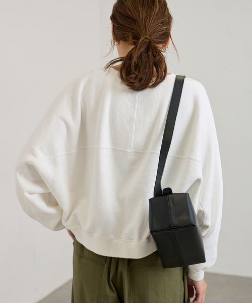 FRAMeWORK(フレームワーク)の「フォルムショートSWEATプルオーバー(スウェット・レディース・ホワイト/ライトグリーン/スミクロ・FREE)」の4枚目の写真