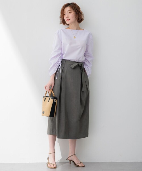 23区（ニジュウサンク）の「【洗える】リネンレーヨンストレッチ タック スカート（スカート・レディース・カーキ系/ベージュ系/ブラック系・30/32/34）」の4枚目の写真