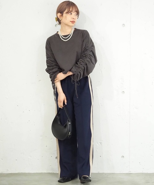 tiptop(ティップトップ)の「袖ドロストショート丈プルオーバー(Tシャツ/カットソー・レディース・チャコールグレー/アイボリー/グリーン/ピンク・FREE)」の21枚目の写真