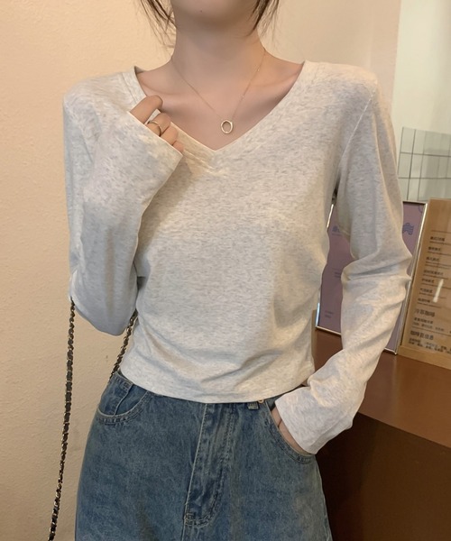 LAFFMO（ラフモ）の「Vネック長袖クロップドカットソー（Tシャツ/カットソー・レディース・ホワイト/ブラック/グレー・M/L）」の3枚目の写真