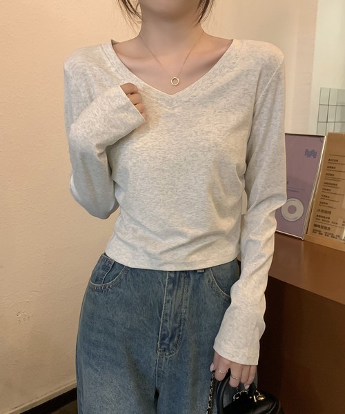 LAFFMO（ラフモ）の「Vネック長袖クロップドカットソー（Tシャツ/カットソー・レディース・ホワイト/ブラック/グレー・M/L）」の5枚目の写真