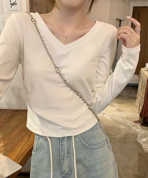 LAFFMO（ラフモ）の「Vネック長袖クロップドカットソー（Tシャツ/カットソー・レディース・ホワイト/ブラック/グレー・M/L）」の22枚目の写真