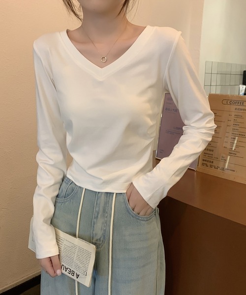 LAFFMO（ラフモ）の「Vネック長袖クロップドカットソー（Tシャツ/カットソー・レディース・ホワイト/ブラック/グレー・M/L）」の20枚目の写真