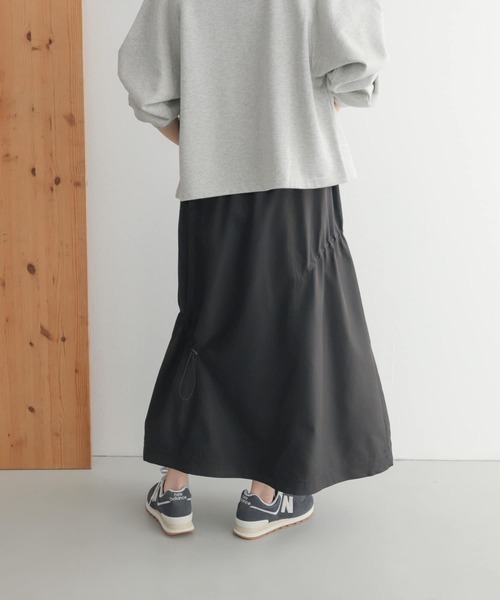 URBAN RESEARCH DOORS（アーバンリサーチドアーズ）の「add fabricsドロストスカート（スカート・レディース・ホワイト系その他/ブラック・MEDIUM）」の8枚目の写真