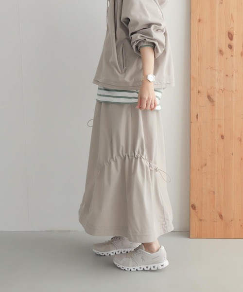 URBAN RESEARCH DOORS（アーバンリサーチドアーズ）の「add fabricsドロストスカート（スカート・レディース・ホワイト系その他/ブラック・MEDIUM）」の17枚目の写真