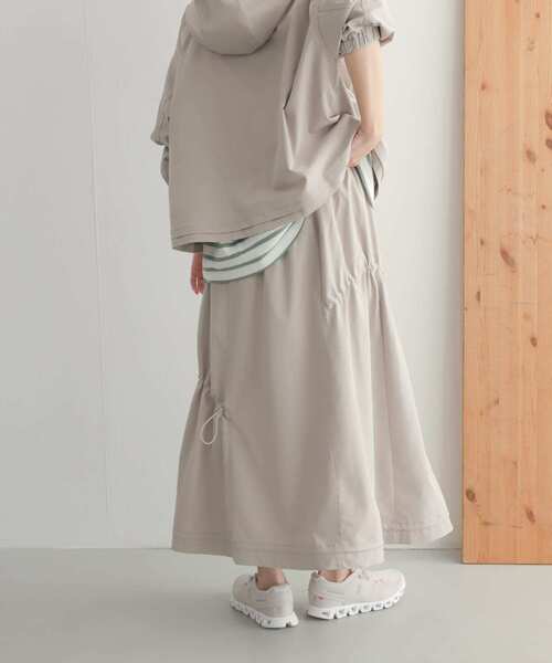 URBAN RESEARCH DOORS（アーバンリサーチドアーズ）の「add fabricsドロストスカート（スカート・レディース・ホワイト系その他/ブラック・MEDIUM）」の18枚目の写真