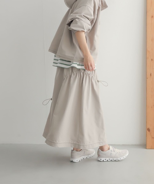 URBAN RESEARCH DOORS（アーバンリサーチドアーズ）の「add fabricsドロストスカート（スカート・レディース・ホワイト系その他/ブラック・MEDIUM）」の19枚目の写真