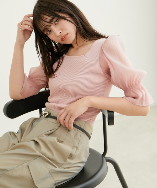 VIS（ビス）の「袖オーガンジーキャンディスリーブスクエアネックニット（ニット/セーター・レディース・ブラック/ピンク/キナリ・FREE）」の9枚目の写真