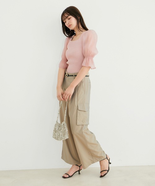 VIS（ビス）の「袖オーガンジーキャンディスリーブスクエアネックニット（ニット/セーター・レディース・ブラック/ピンク/キナリ・FREE）」の13枚目の写真