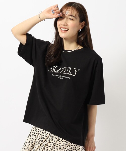 SHOO・LA・RUE（シューラルー）の「◆【洗える/プチプラ/綿100％】グラフィック半袖ゆるTシャツ（Tシャツ/カットソー・レディース・オレンジ系その他5/グリーン系5/チャコール/パープル系1/ホワイト系6/ホワイト/ブラック系2/ブルー系2/ホワイト系5/グレー系/グレー系3/ネイビー系3/ピンク系その他/ホワイト系1/ホワイト系2/ブラック/ホワイト系その他6/ベージュ系その他7/ホワイト系8/グレー系4/ブラック系7/オレンジ系5/ブルー系7/パープル系2・02/03/04）」の9枚目の写真
