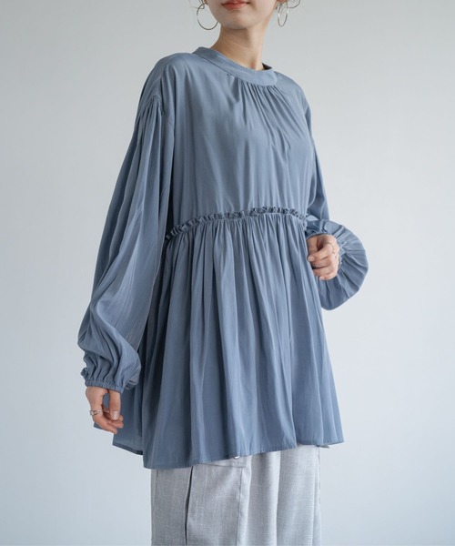 refinedworks(リファインドワークス)の「【refinedworks】 シルエットが大人可愛いバックリボンギャザーブラウス(シャツ/ブラウス・レディース・ベージュ/ブルー/チャコールグレー・FREE)」の18枚目の写真