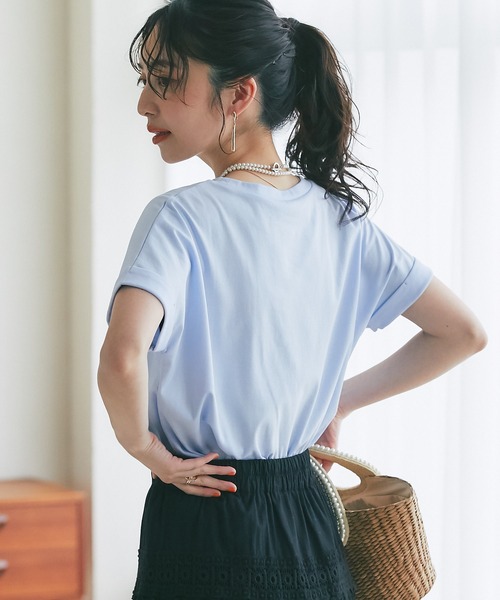 La boutique BonBon（ラブティックボンボン）の「ターンバックスリーブTシャツ（Tシャツ/カットソー・レディース・ネイビー/ピンク/チャコールグレー/オフホワイト/サックスブルー・FREE）」の9枚目の写真