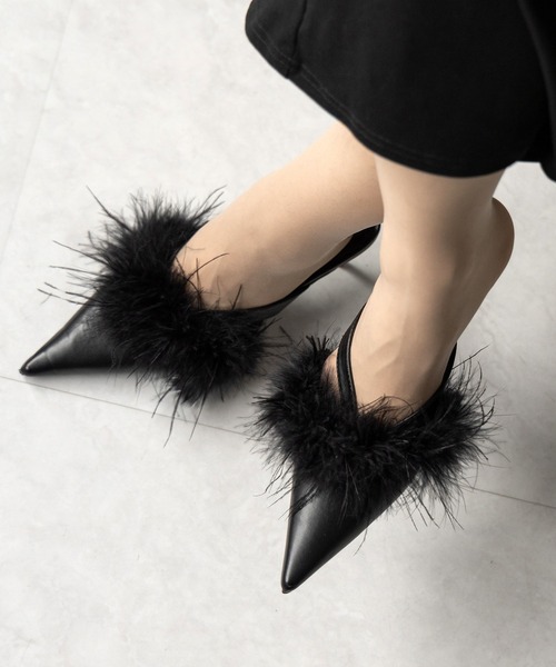 me+em select(ミームセレクト)の「【 2color 】フェザーファーポインテッドトゥミュール / feather fur pointed toe mules(パンプス・レディース・ブラック/アイボリー・39/38/37/36)」の11枚目の写真