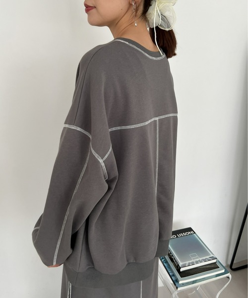 Olu.（オルドット）の「配色ステッチスウェット[セットアップ可能]（スウェット・レディース・ブルー/チャコールグレー/アイボリー/モカ・FREE）」の14枚目の写真