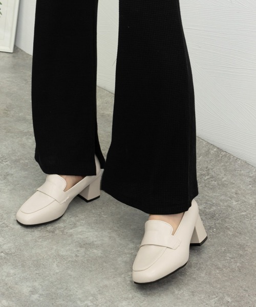 Miniministore(ミニミニストア)の「ローファーパンプス チャンキーヒール靴(パンプス・レディース・アイボリー/ブラック/ベージュ・23.0cm/24.0cm/23.5cm/22.5cm/24.5cm)」の12枚目の写真